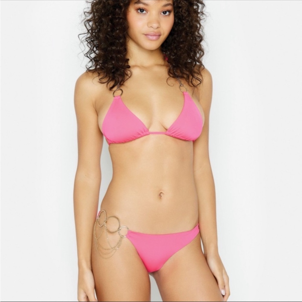 Beach Bunny Zara top size XS in “Barbie Pink” color